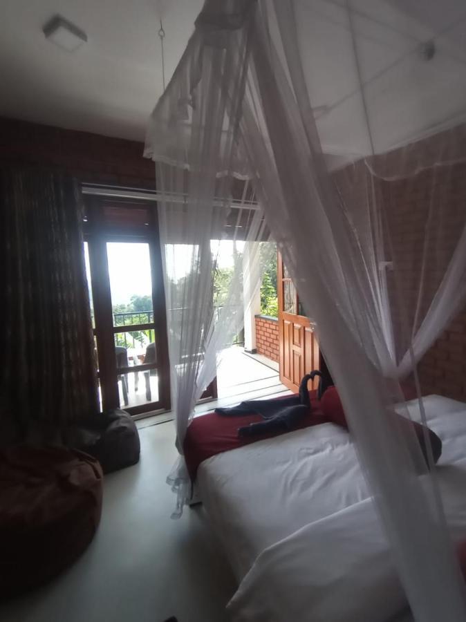 Adam's Apple Homestay Ella