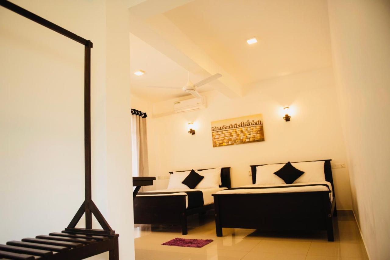 49 Hotel Ella