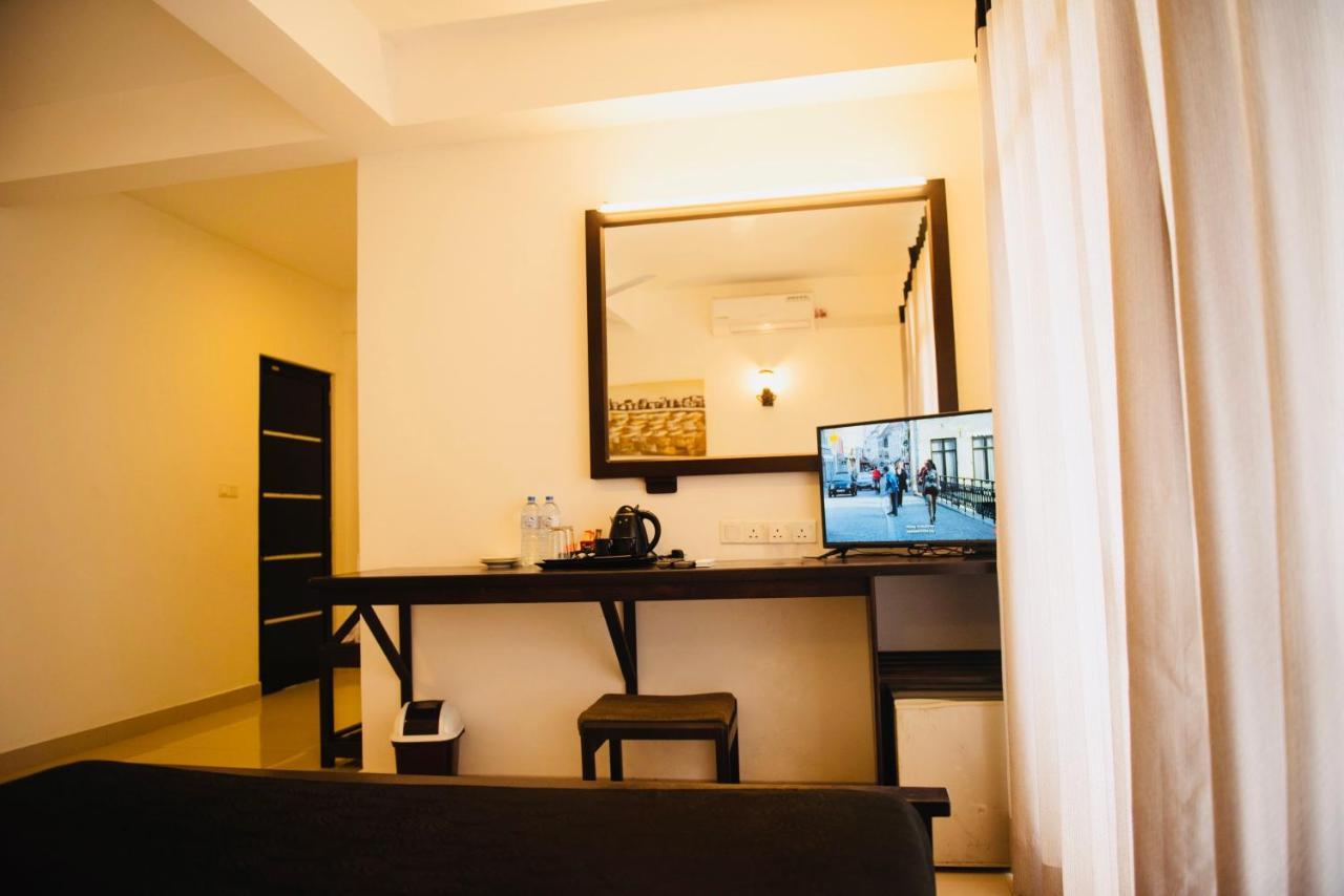49 Hotel 2*