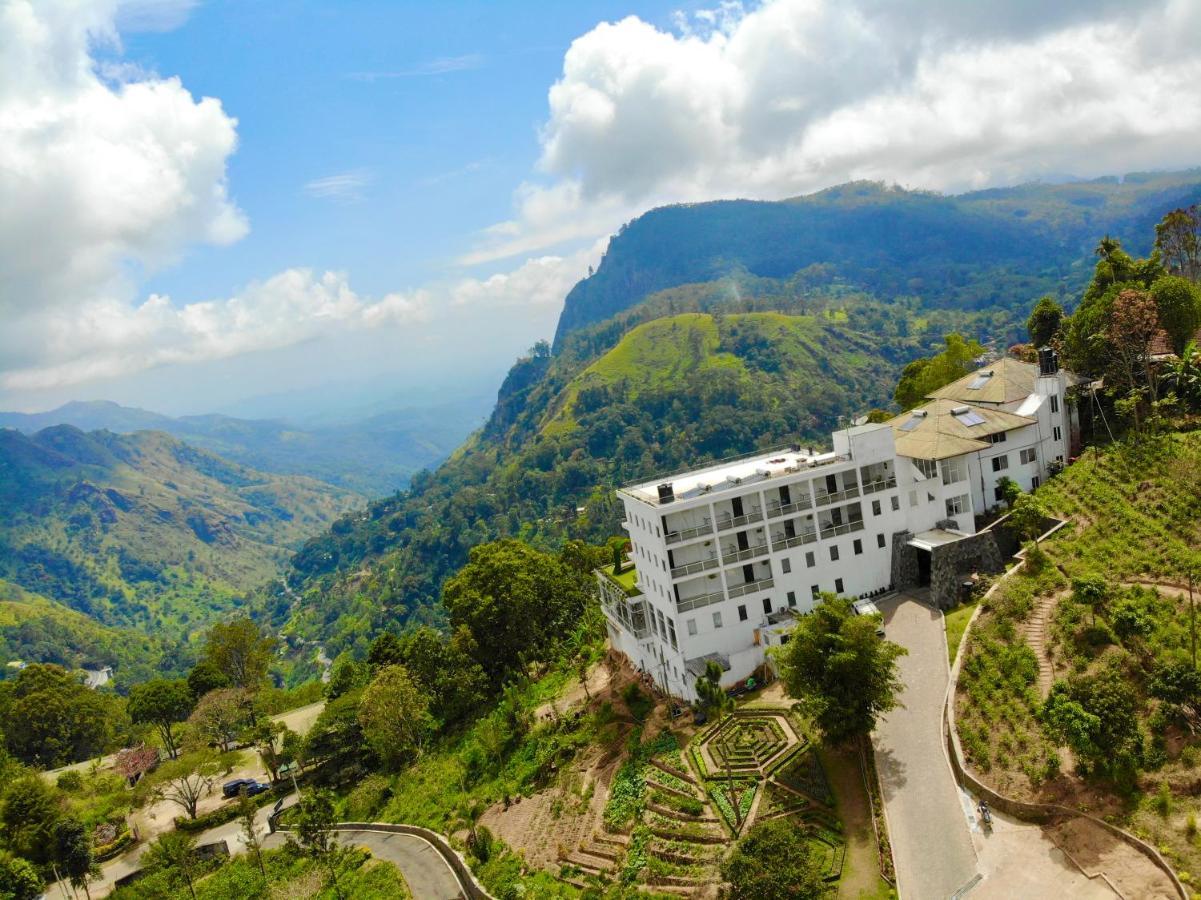 Hotel Heaven's Edge By Ehi 4*