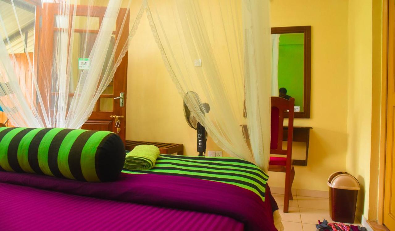 Bed & Breakfast Madushanka 2*