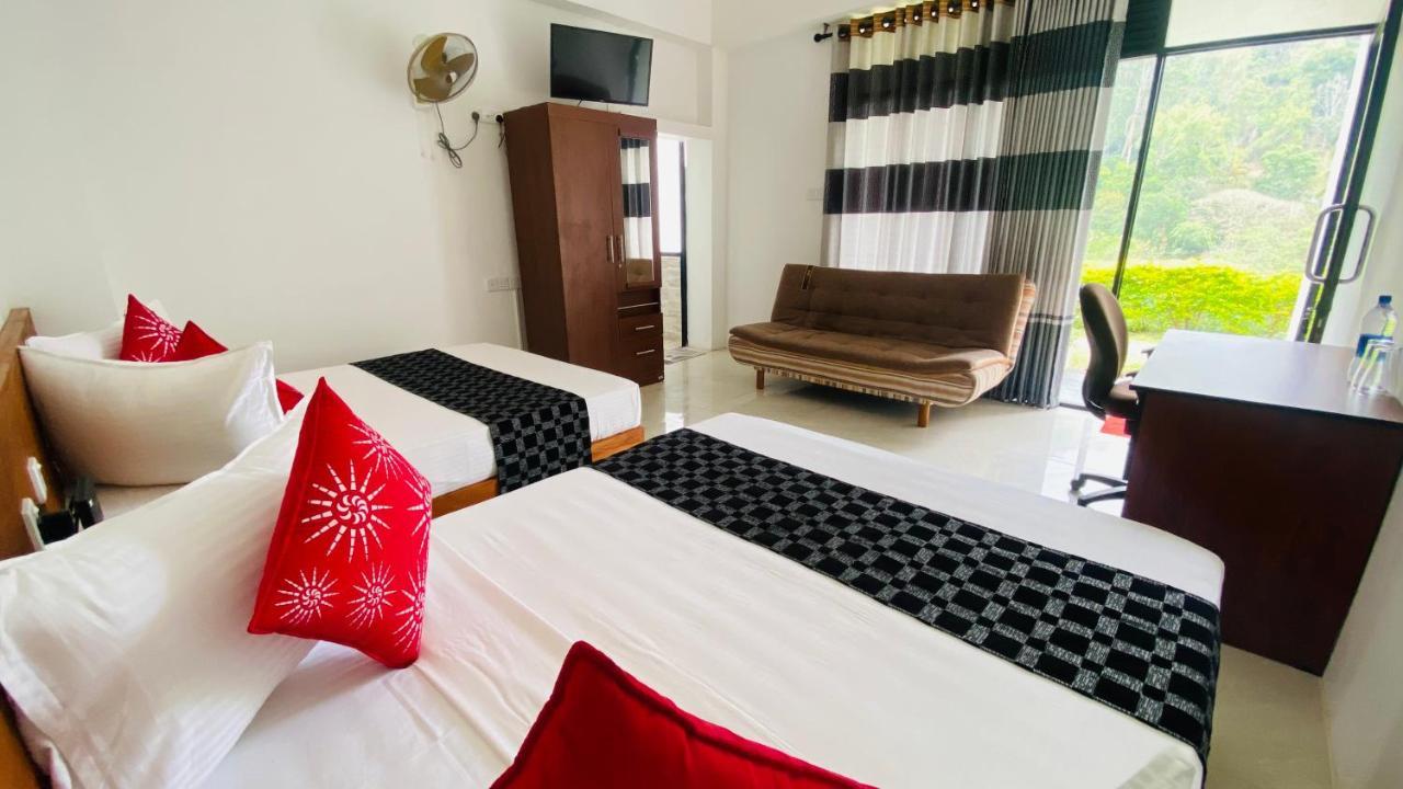 Aloft Grand Hotel 3*