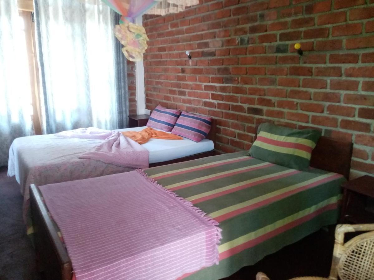 Homestay Nimsara *
