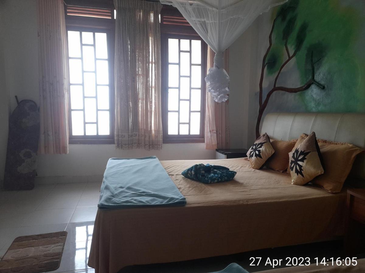 Guest house White Arcadia *