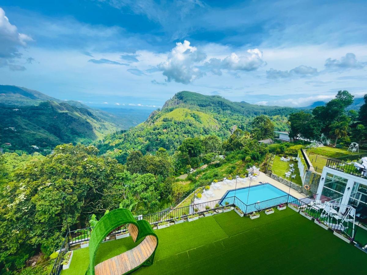 Heaven's Edge By Ehi 4*