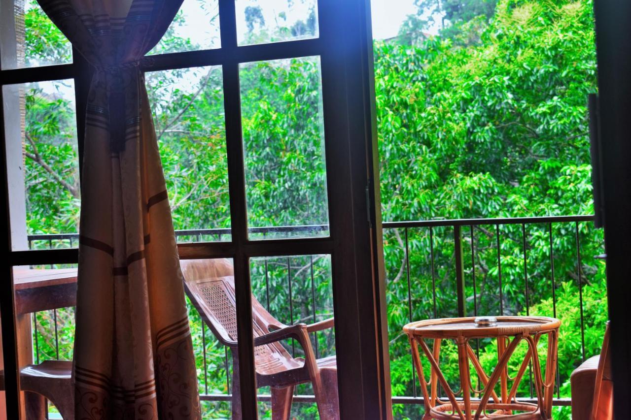 Green Cottage Ella 3*