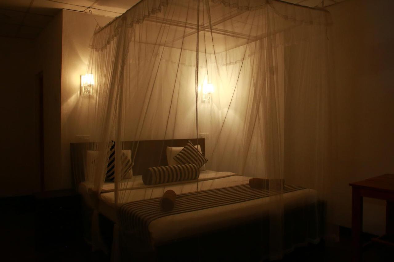 Bed & Breakfast Different View *