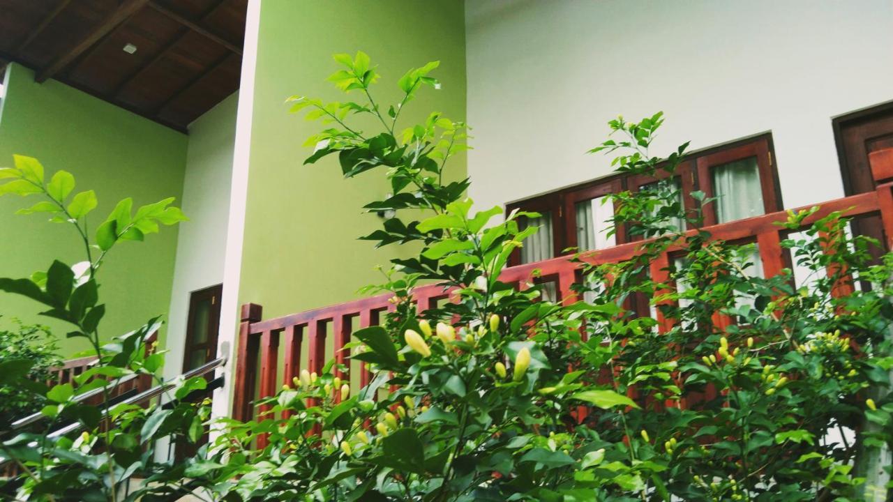 Moon Light- Sunrise Guest house