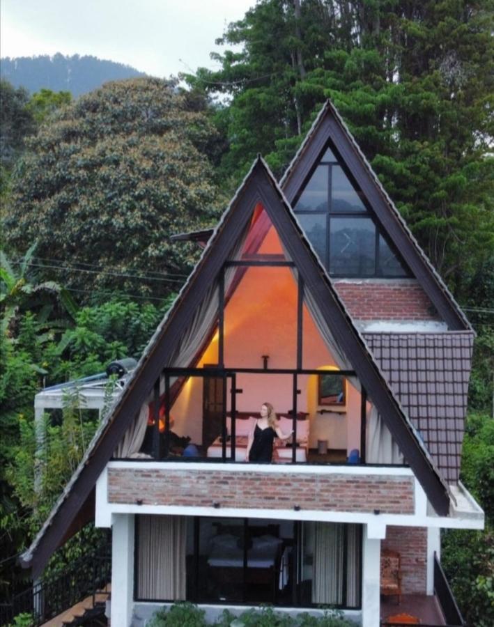 Nine Arch Spice Garden Hotel