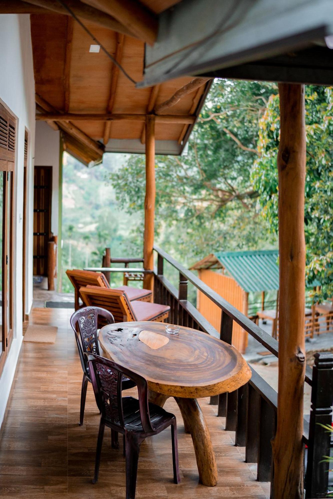 Bed & Breakfast 100 View
