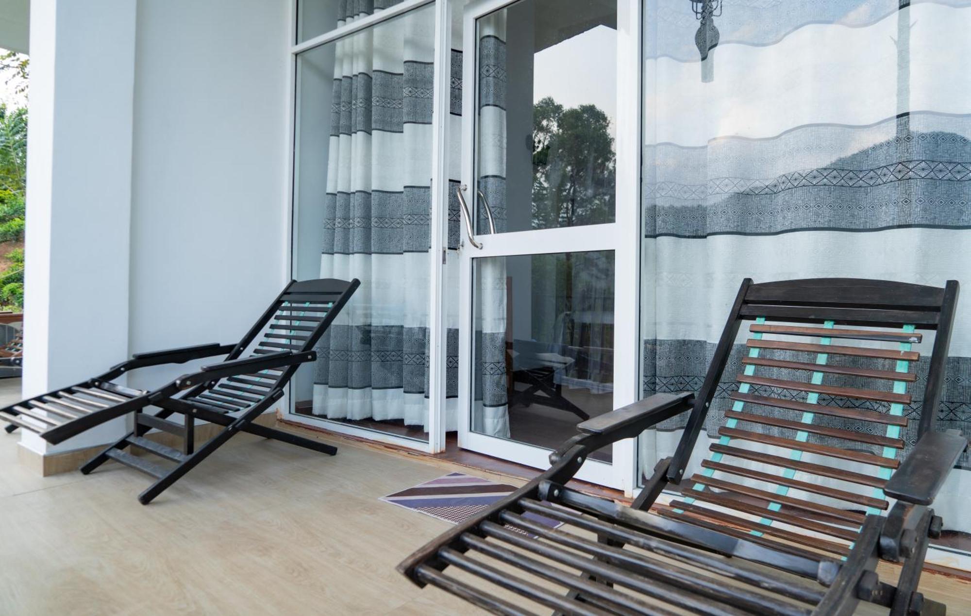 Natur's Grove Guest house
