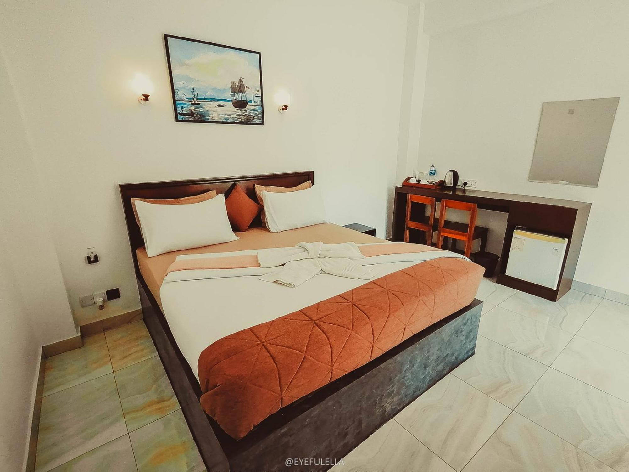 Eyeful Hotel