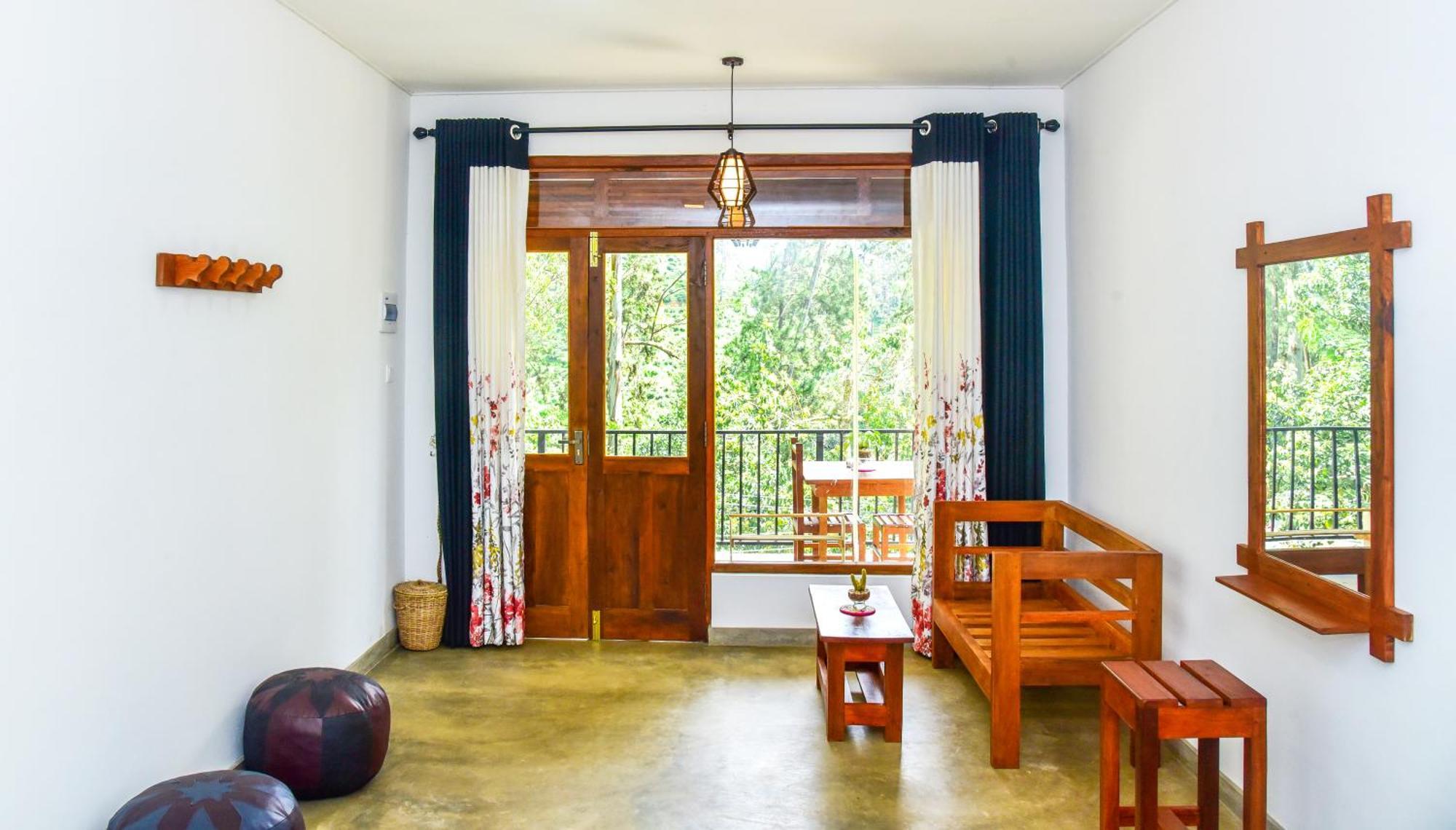 Breeze Blows Homestay