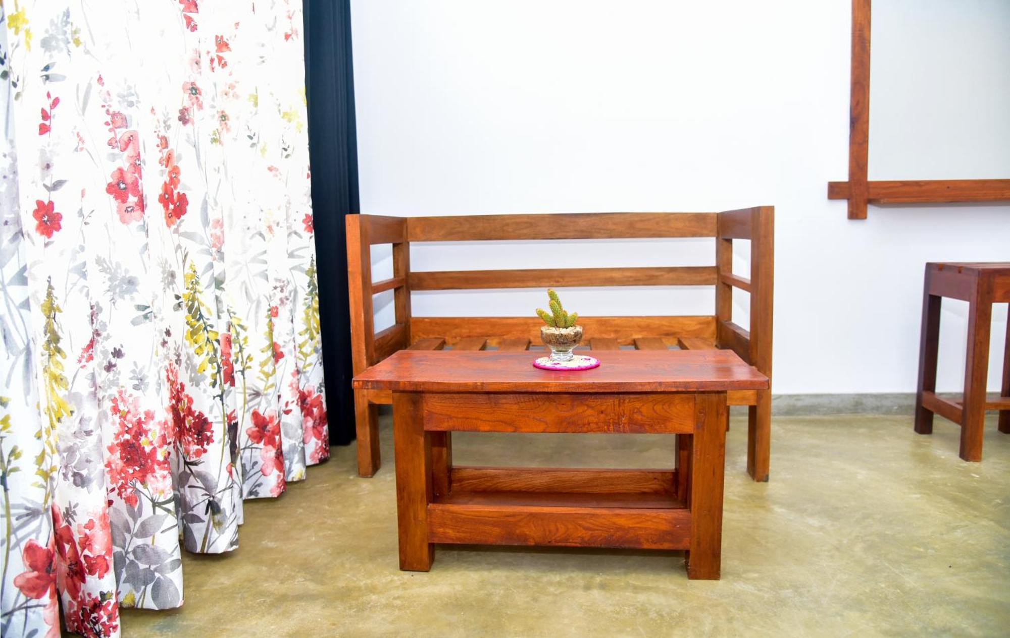 Breeze Blows Homestay *