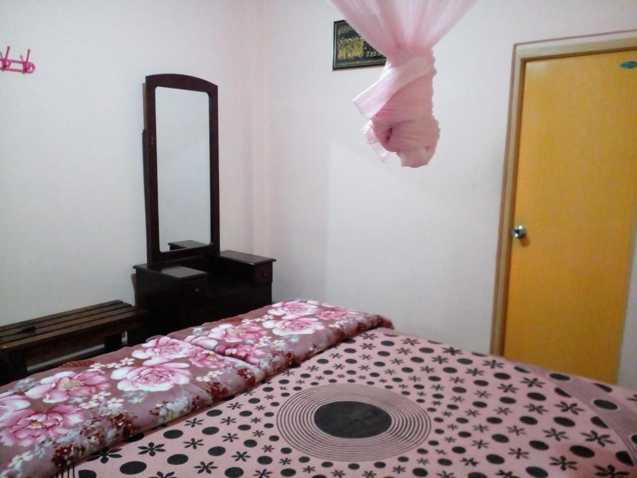 Homestay Silent Night