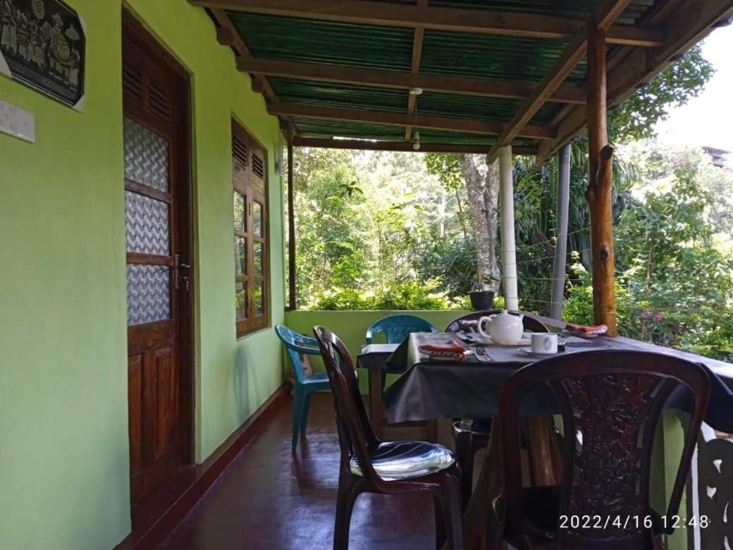 Homestay Blue Night Ella