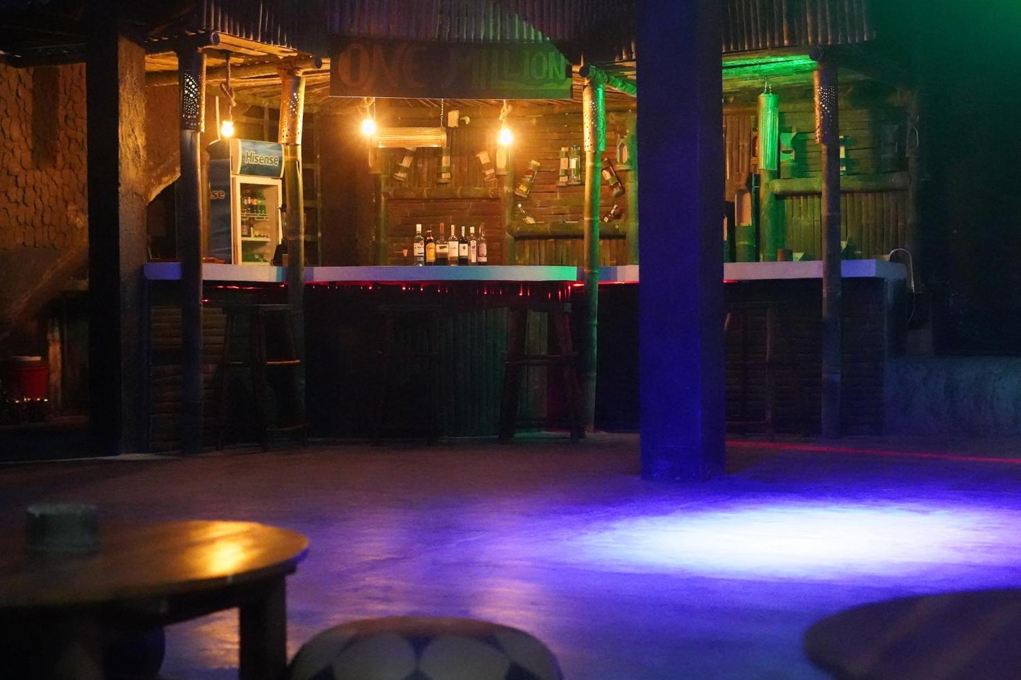 Ceylon Happy Laugh - Hostel *