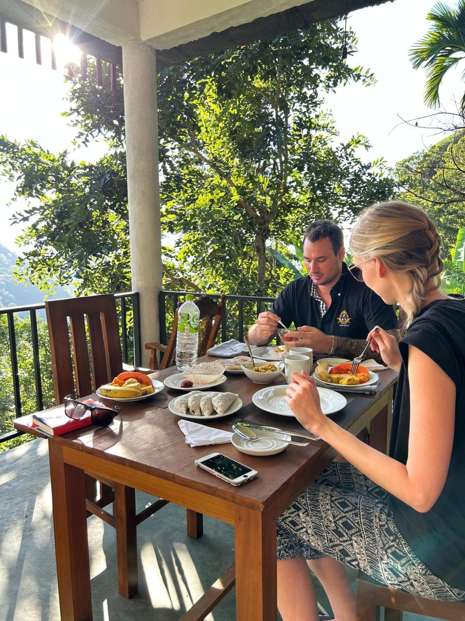 Nature On Rock Guest house *