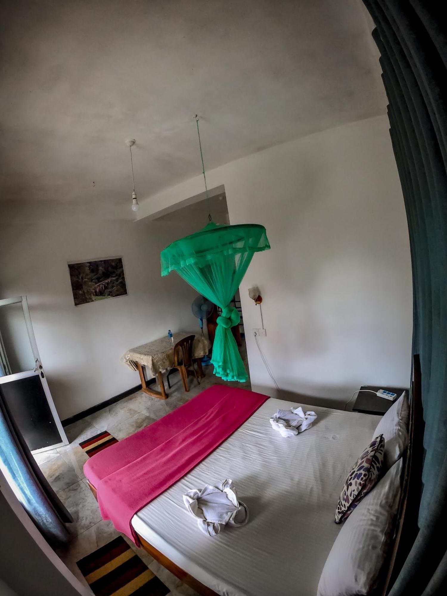 9 Arch View Rest Homestay *