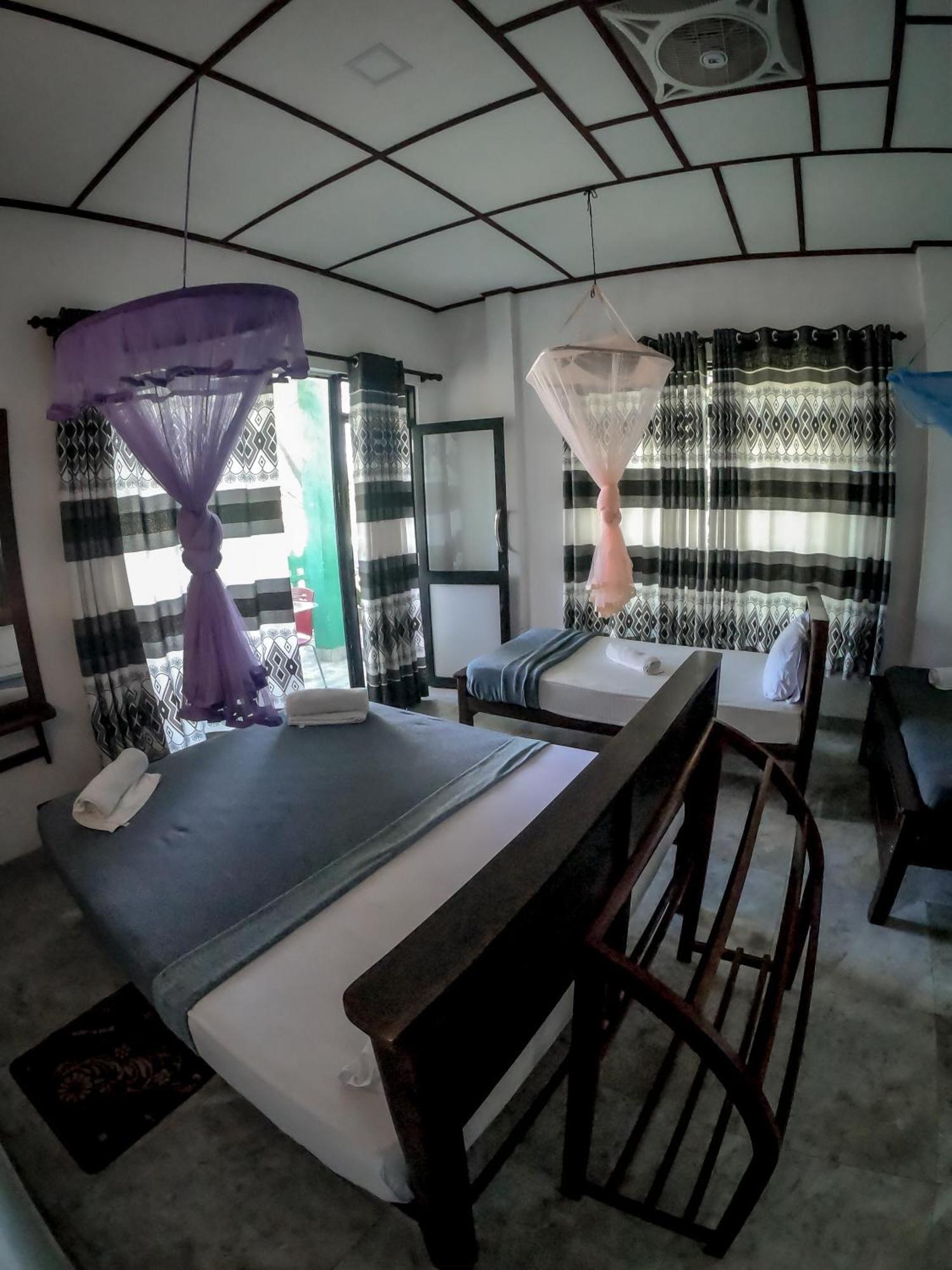 9 Arch View Rest