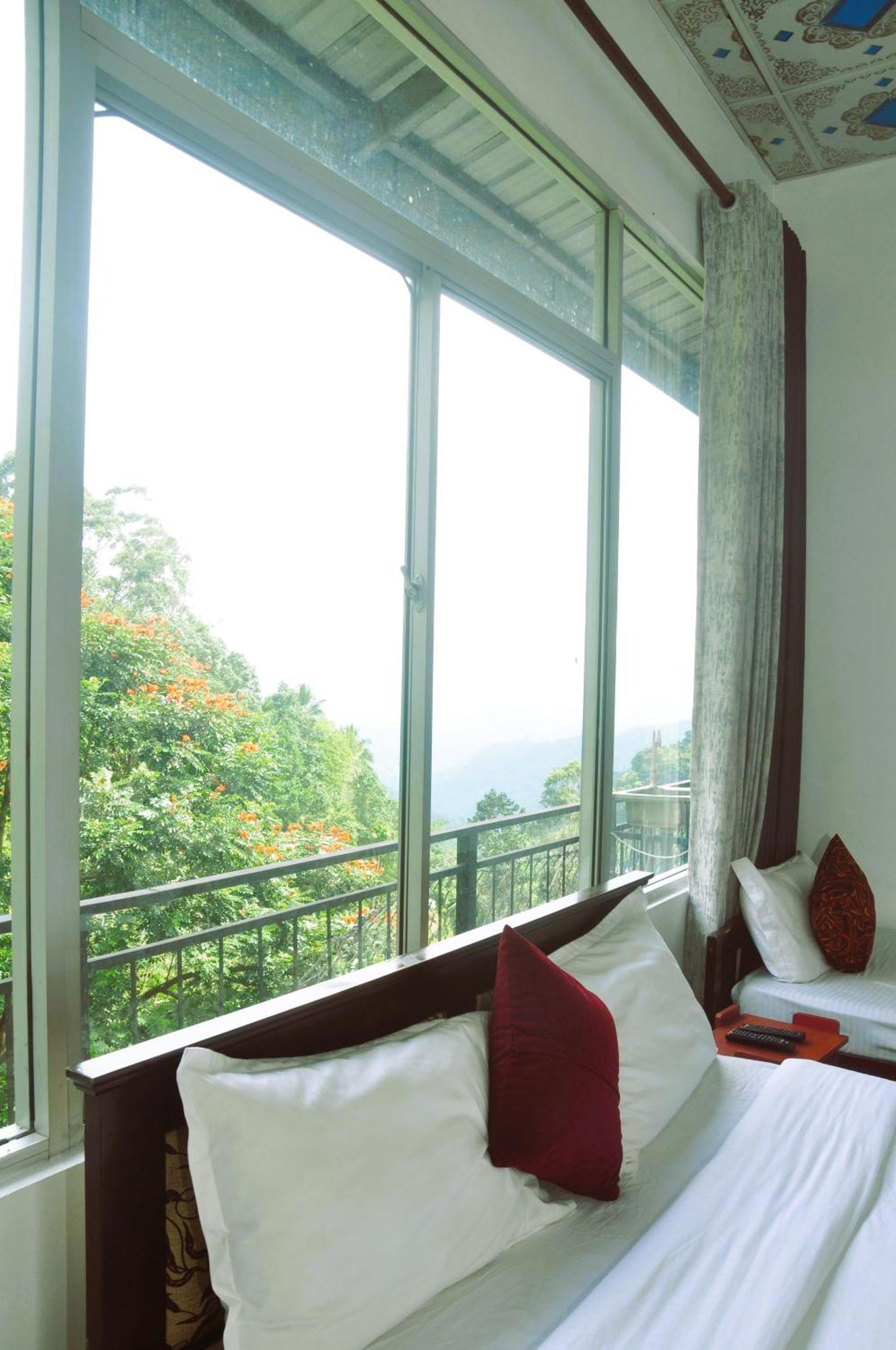 Hotel Grand Cliff *