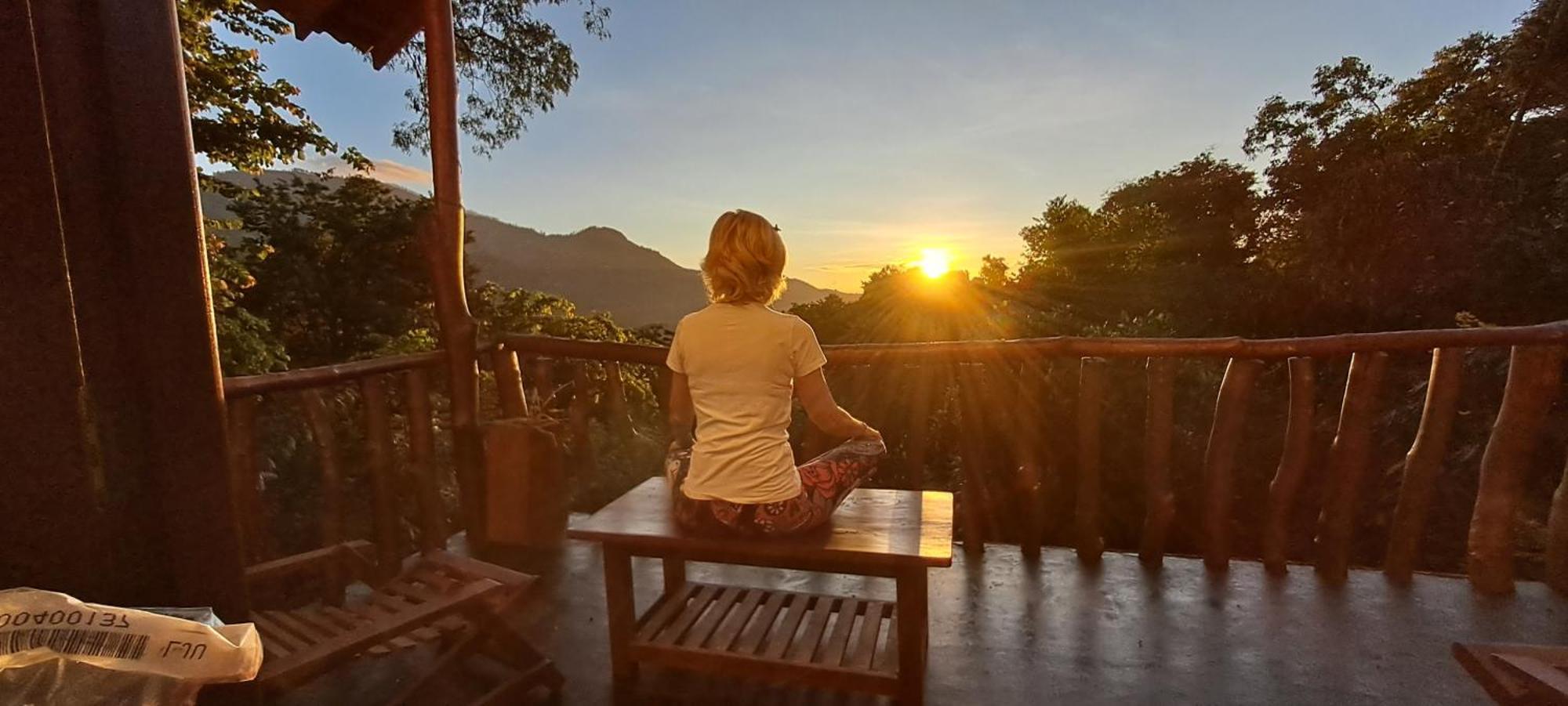 Moon Light- Sunrise Guest house *