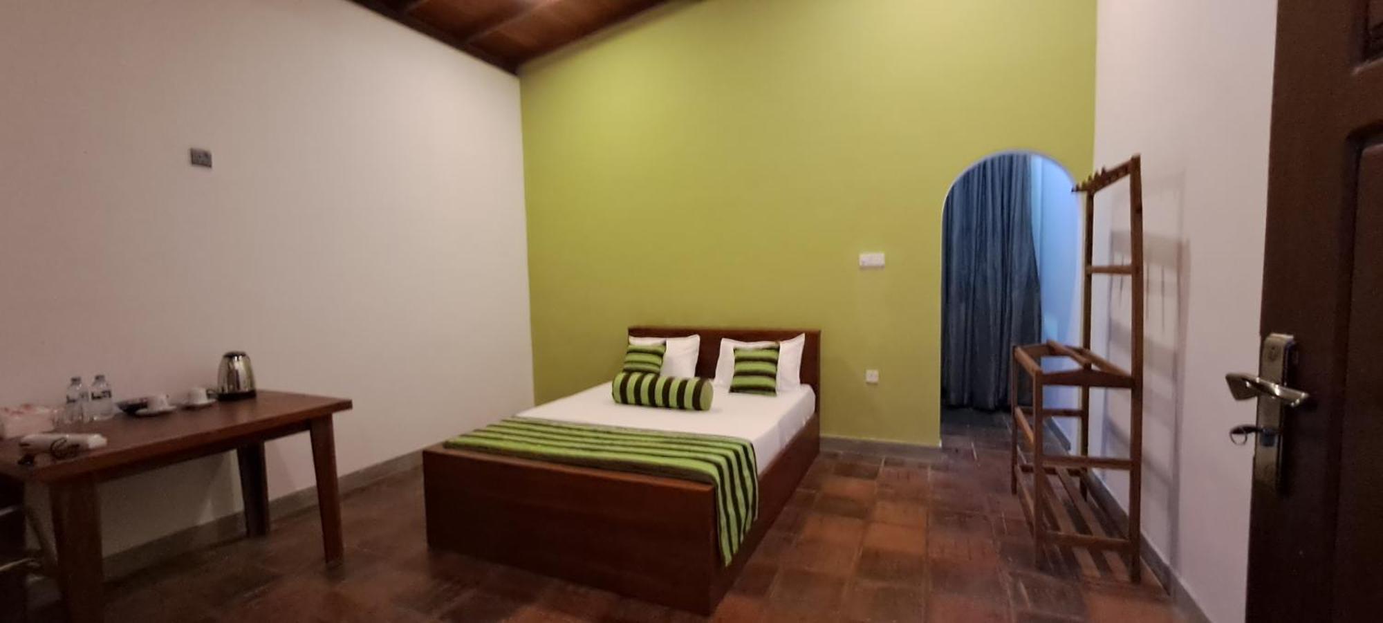 Moon Light- Sunrise Guest house
