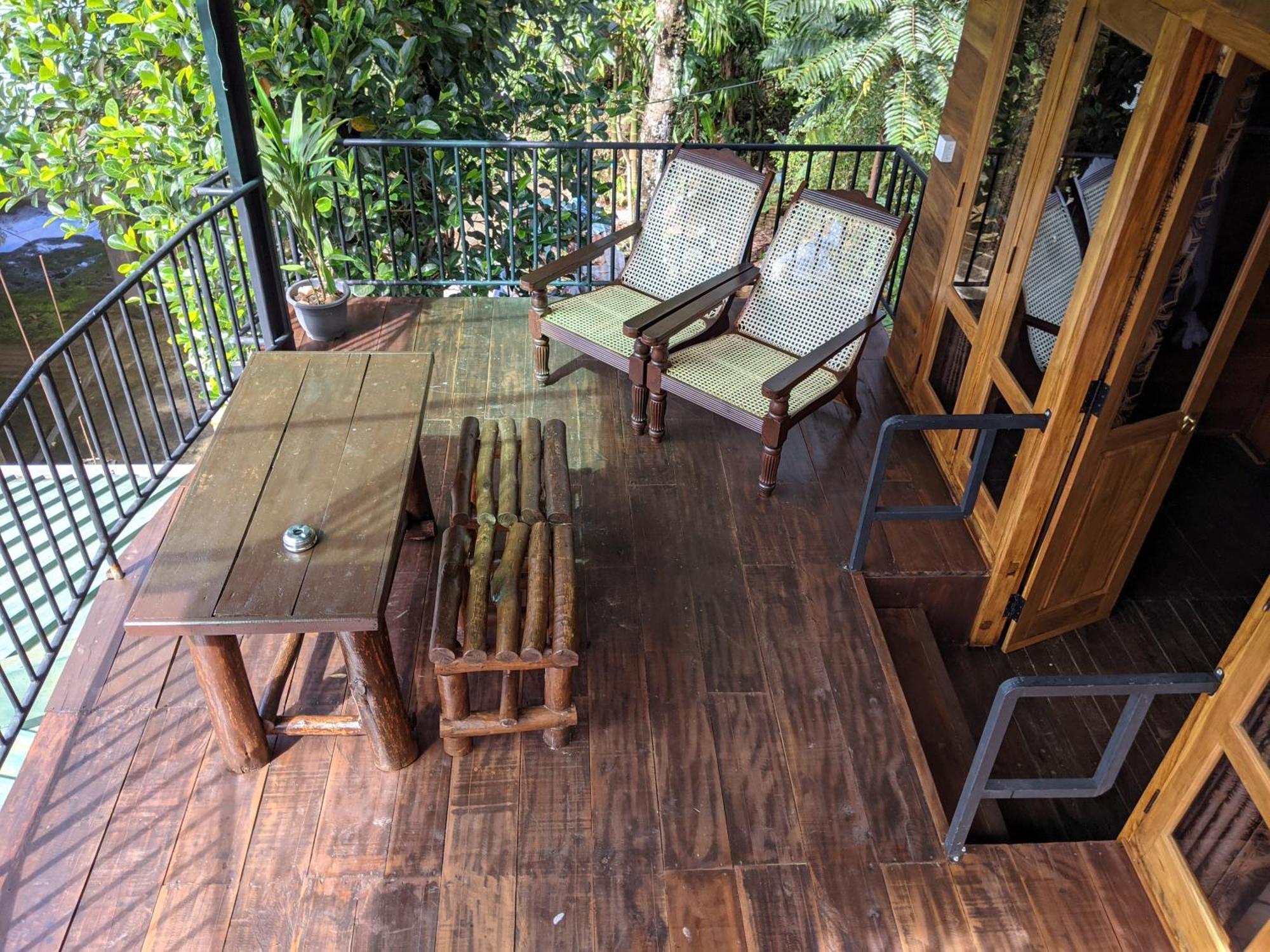Bed & Breakfast Madushanka 2*