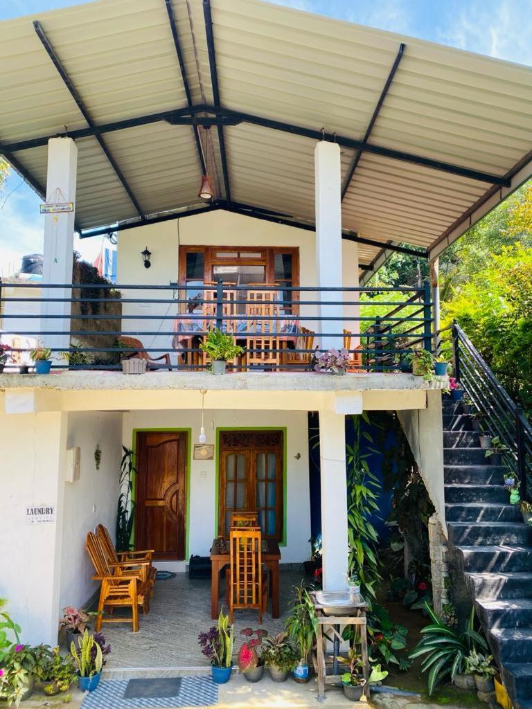 Mellow Homestay *