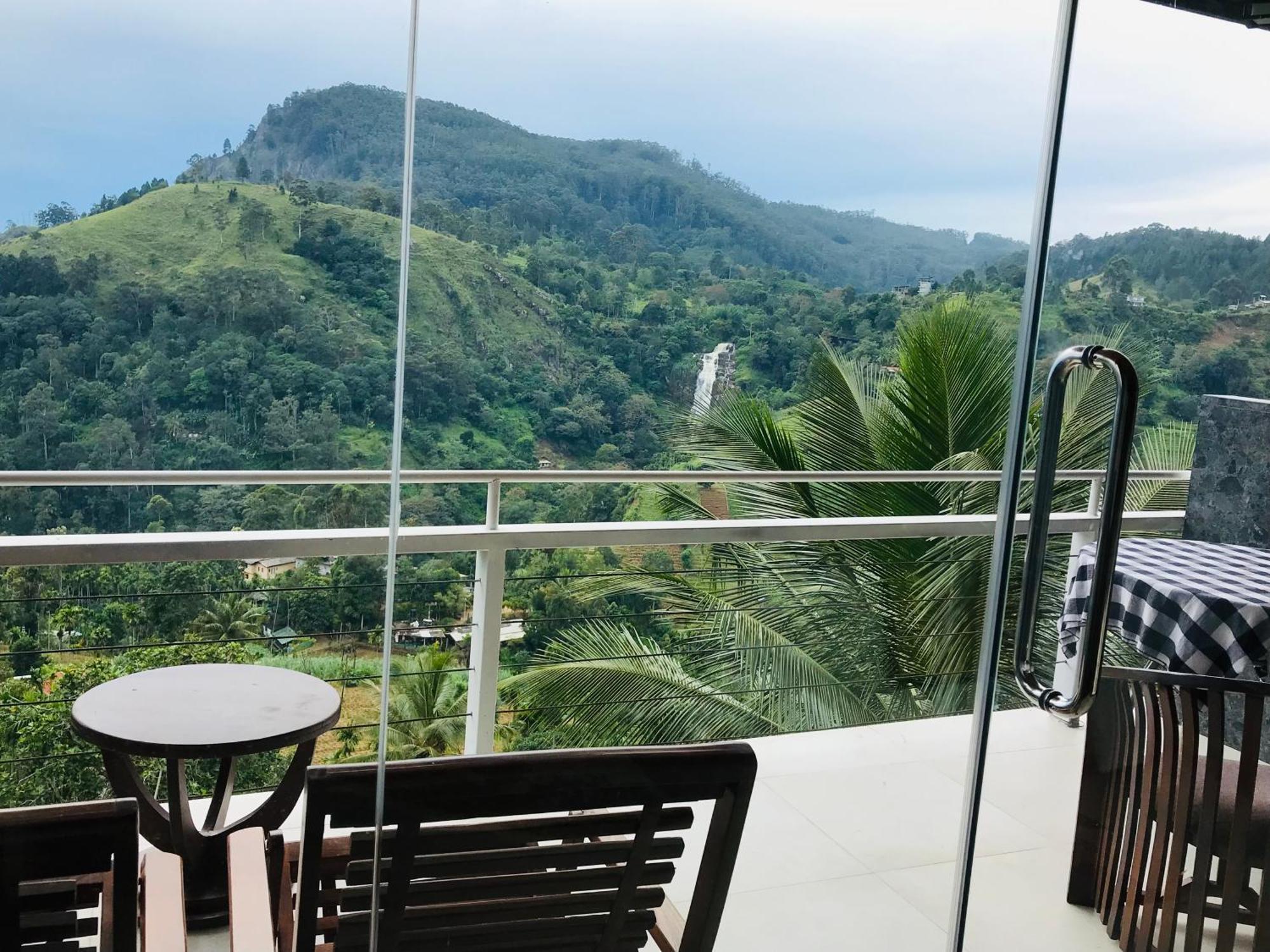 Hide View Hotel 2*