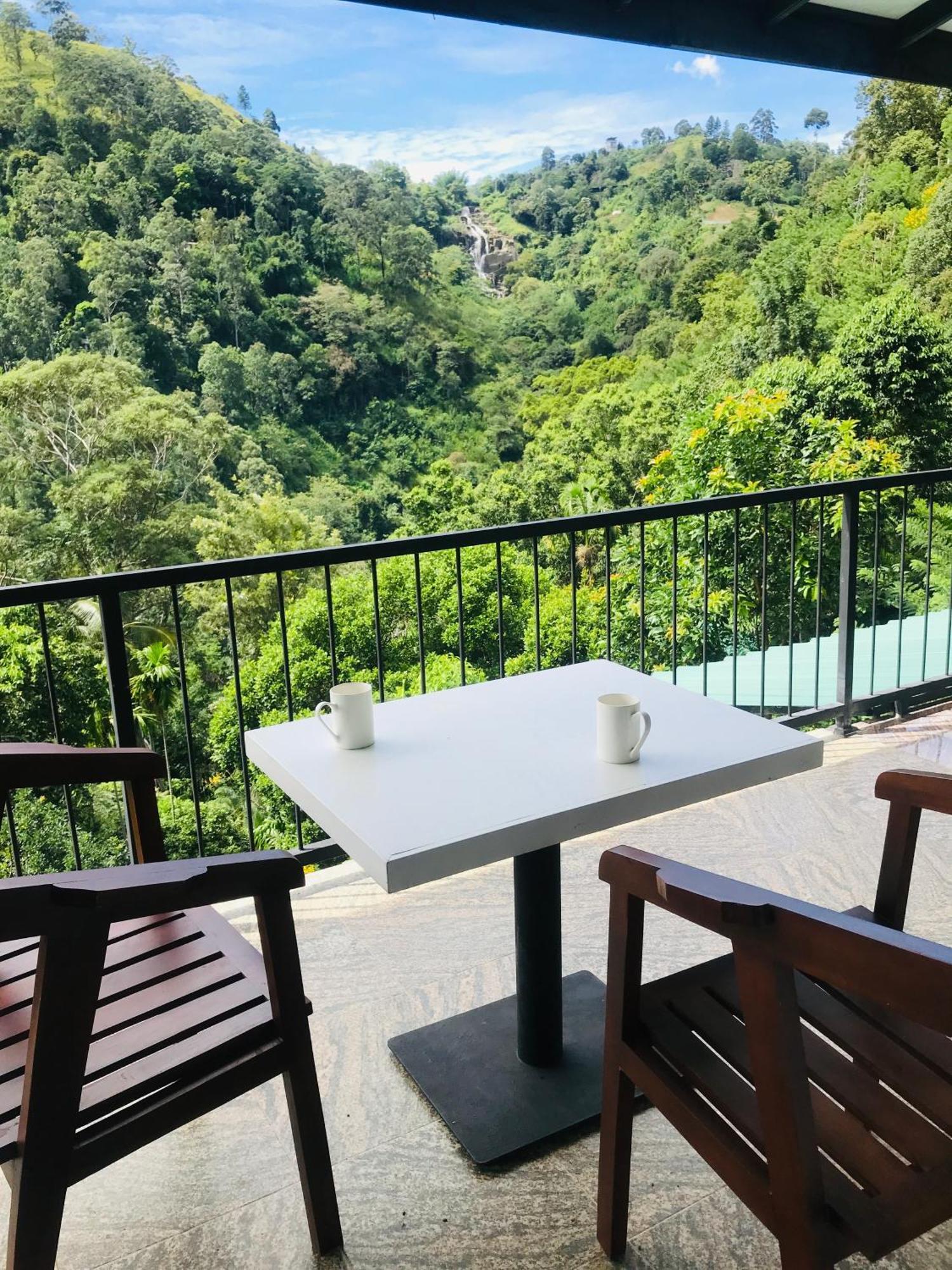 Guest house Rawana View *