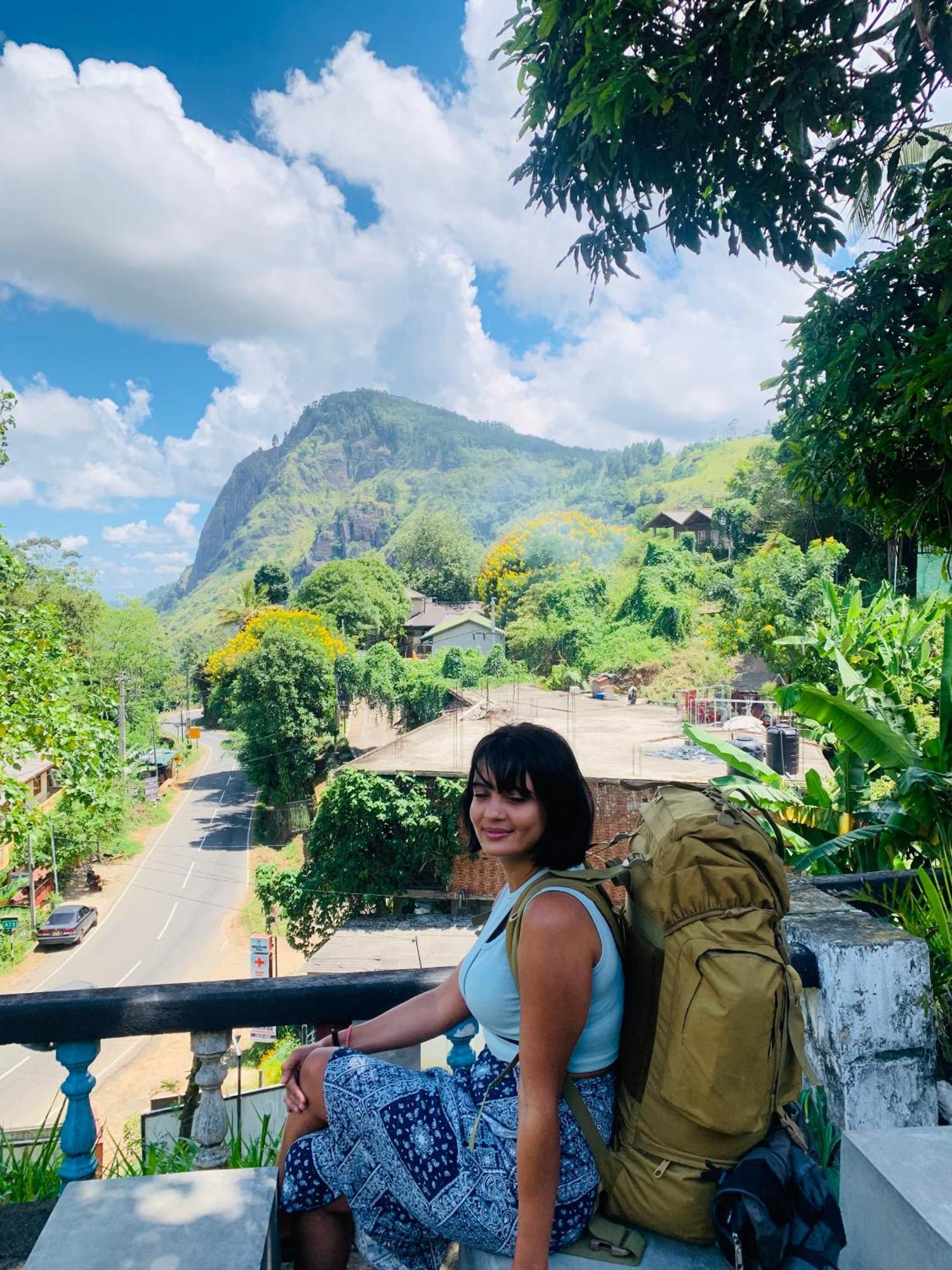 Rock View Hostel *