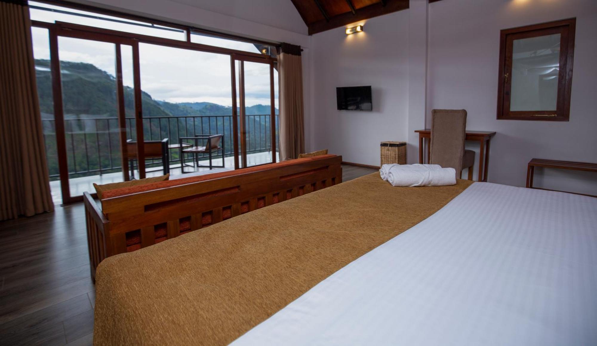 Dowa Elegance Resort *