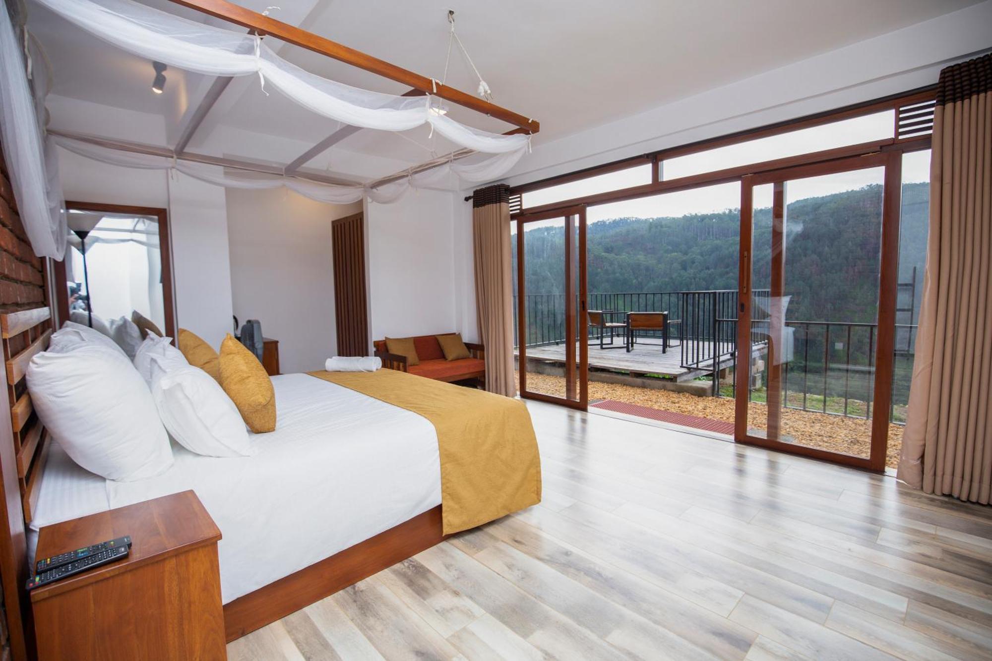 Dowa Elegance Resort *