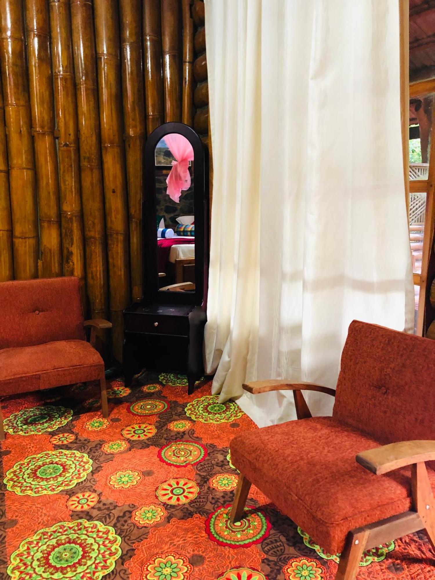 Guest house Little Folly Ella