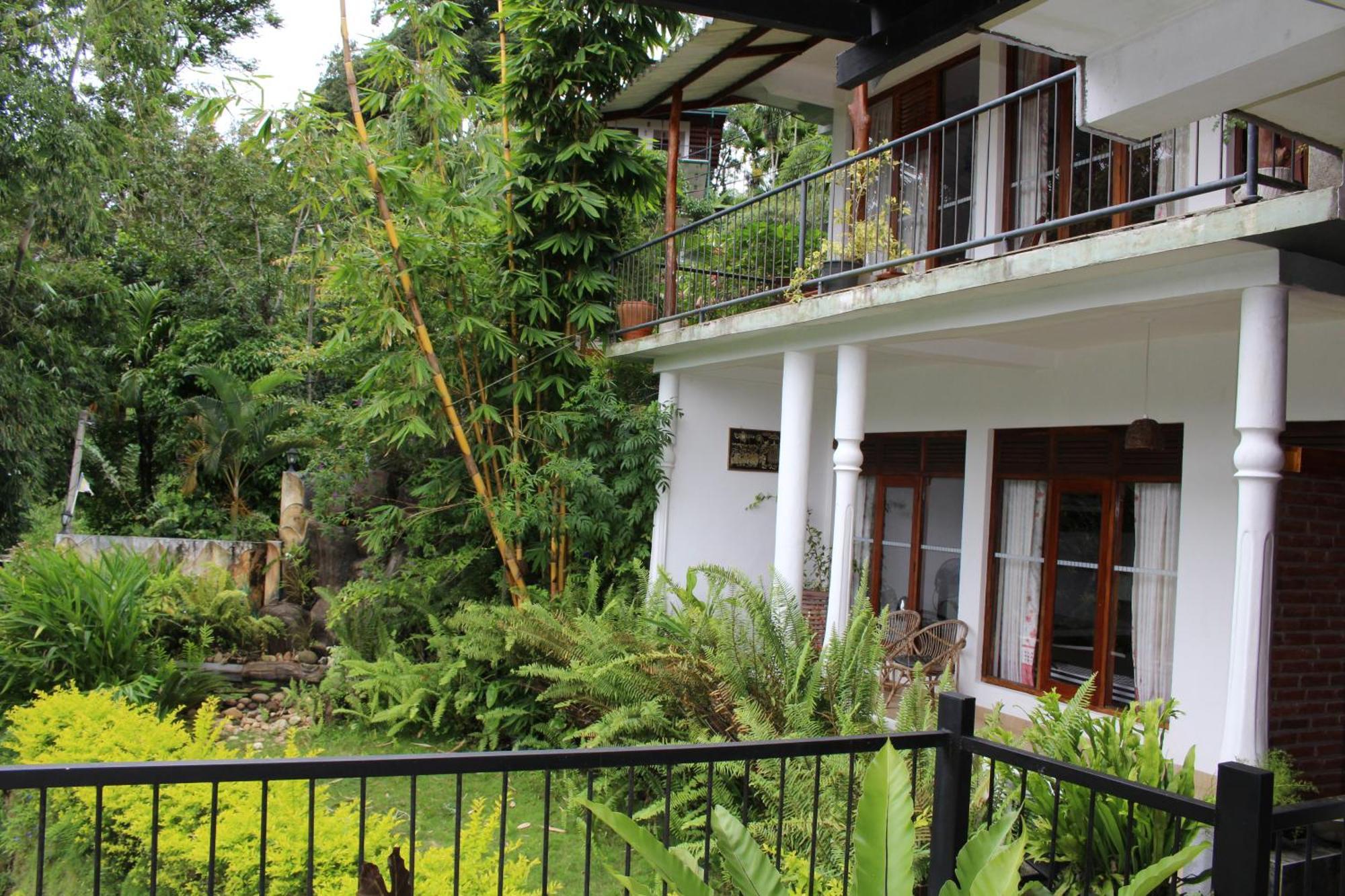 Rock Side - Guest house