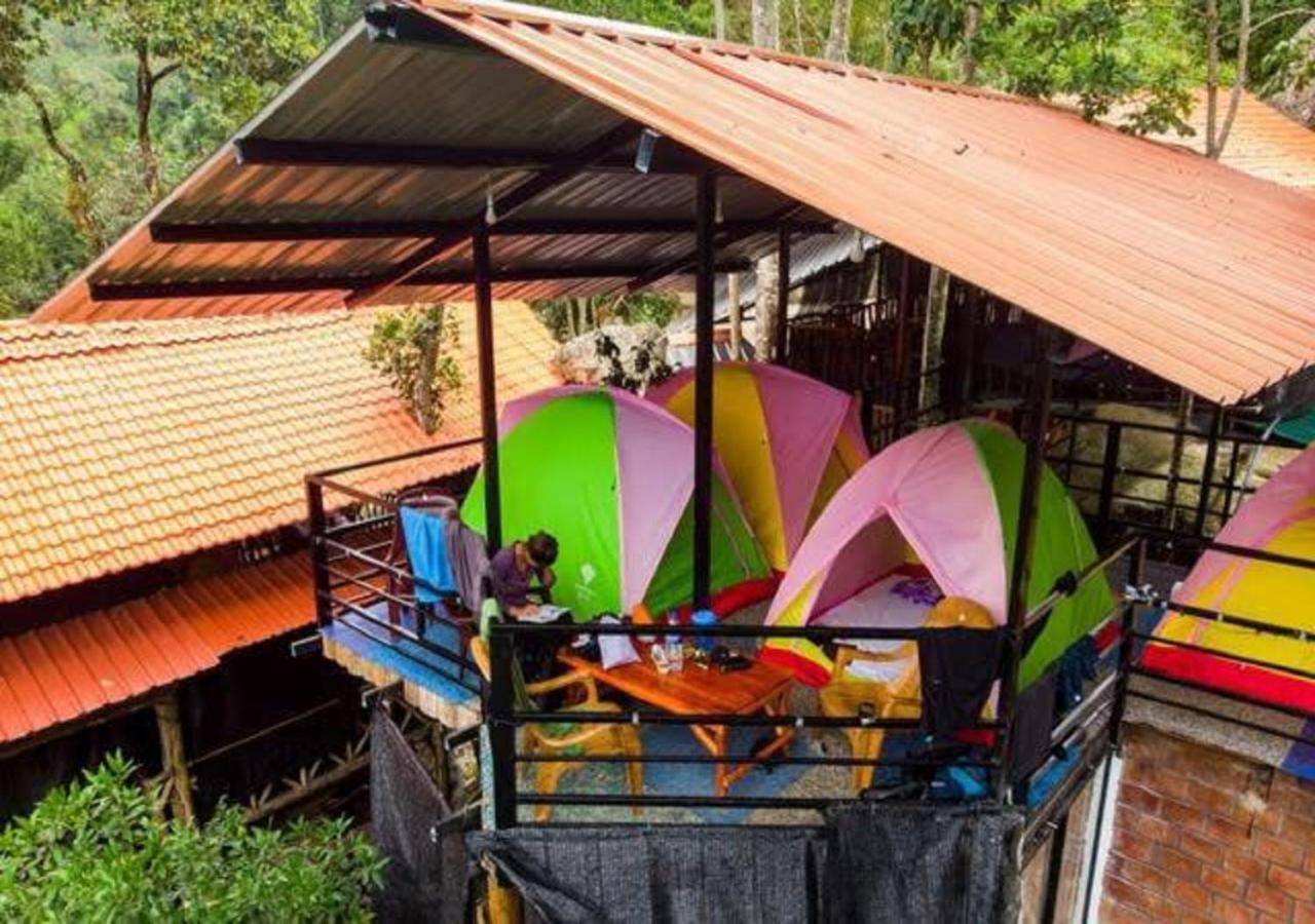 Ella Camping Resort Hostel *