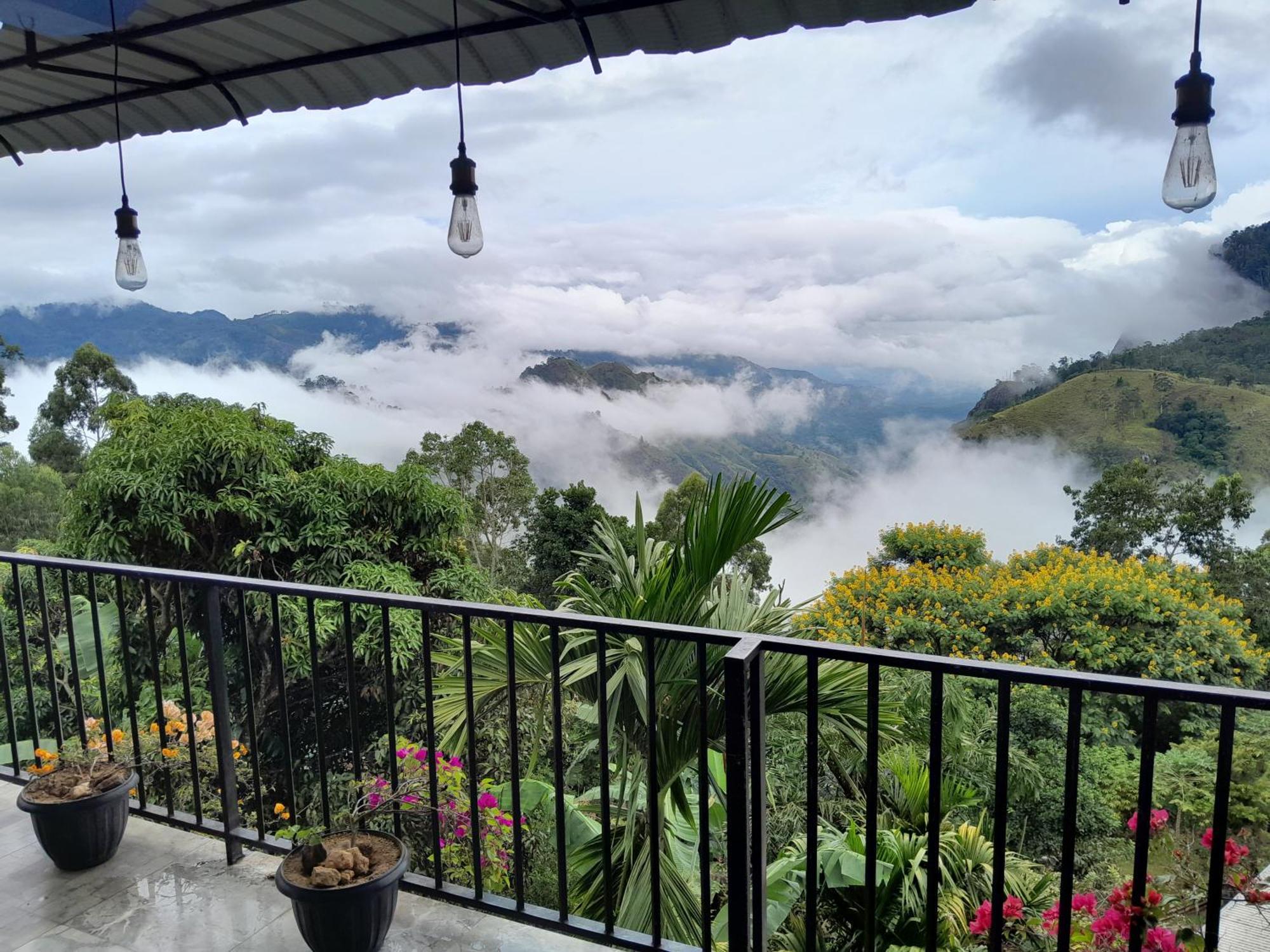 Golden View Guest Guest house *