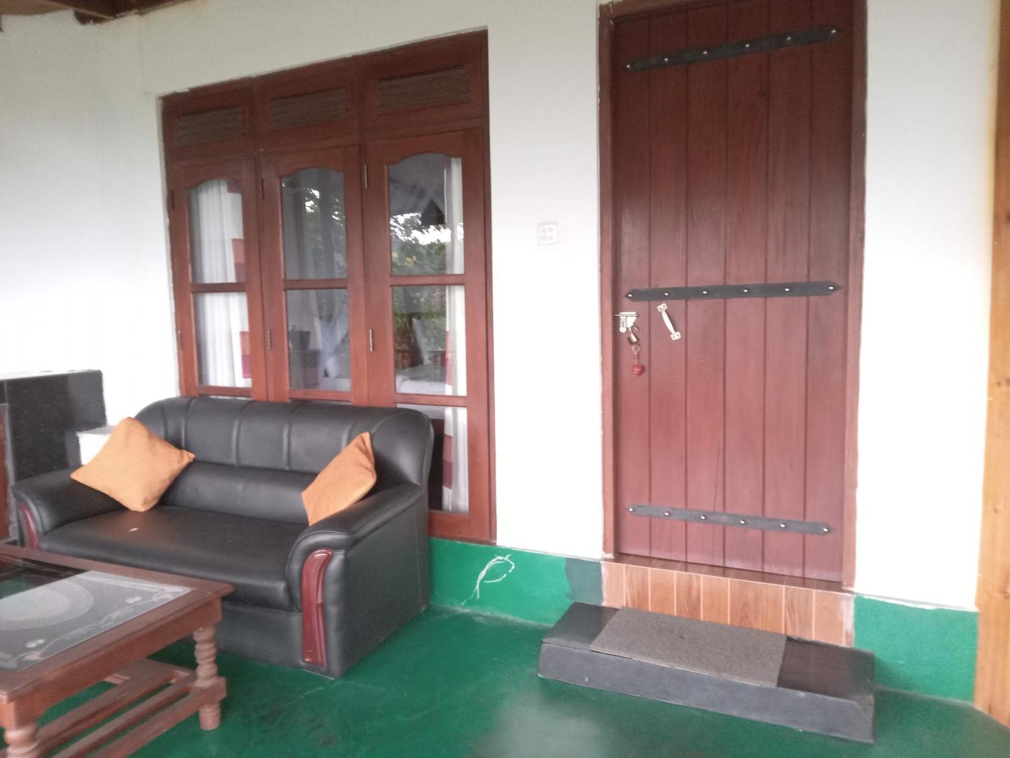 Chamodya Country house *