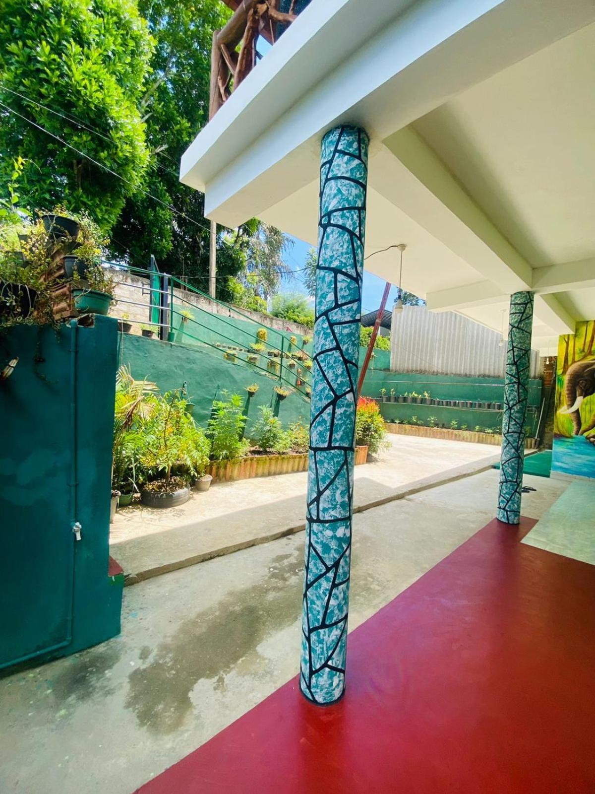 Little Paradise Homestay *