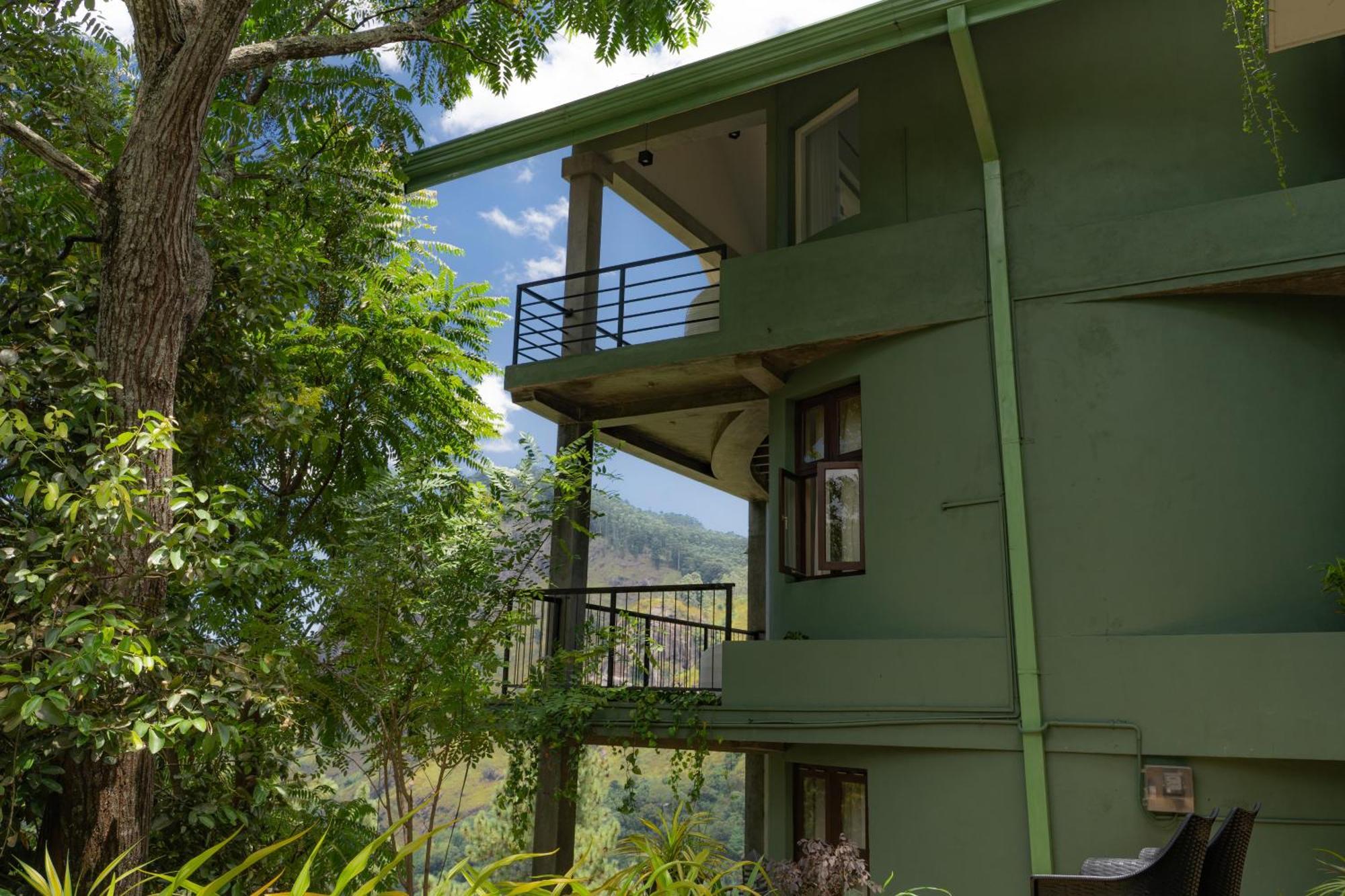 Star Gaze Homestay *