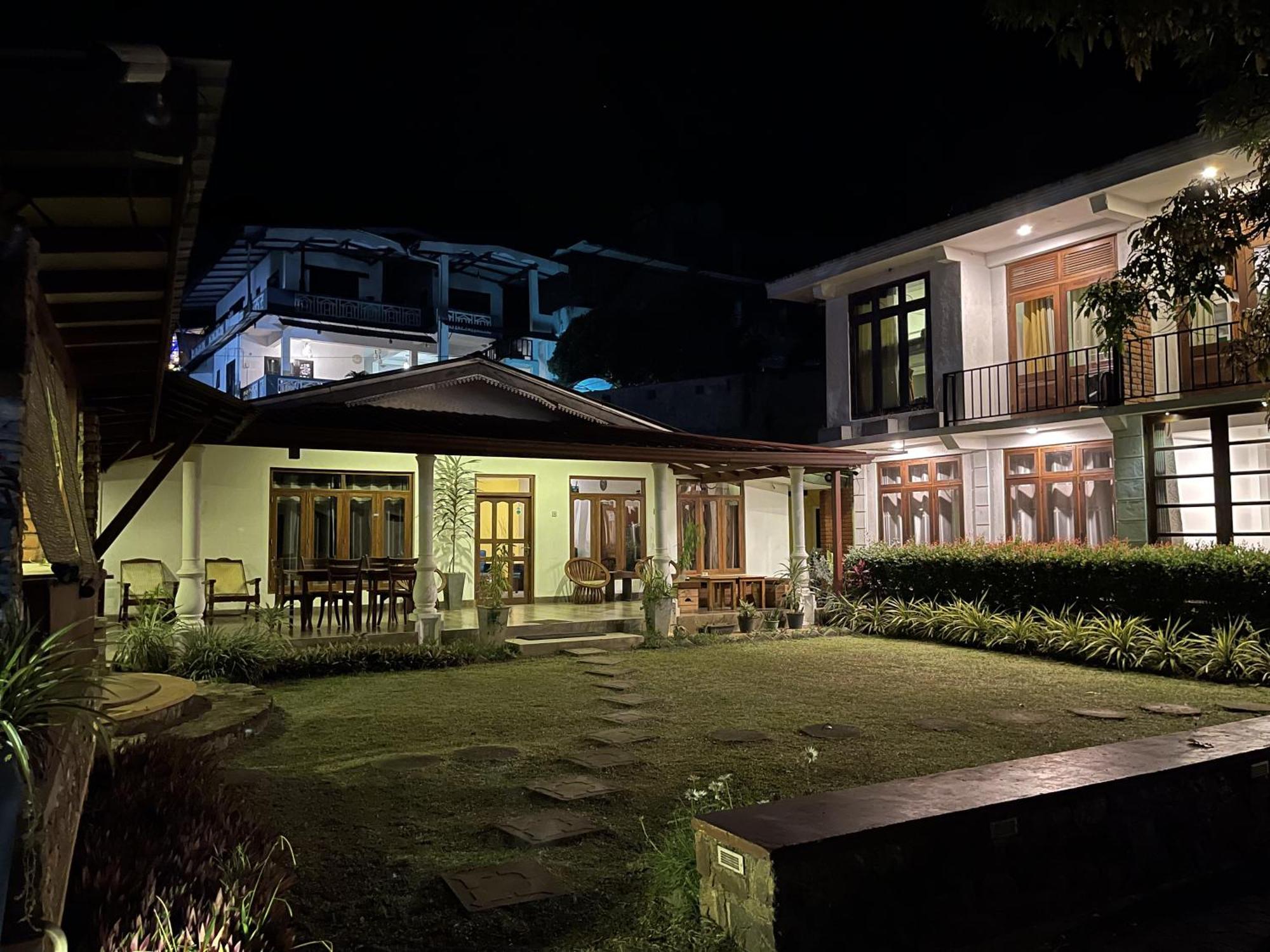 Bed & Breakfast Ella Inn Hotel *