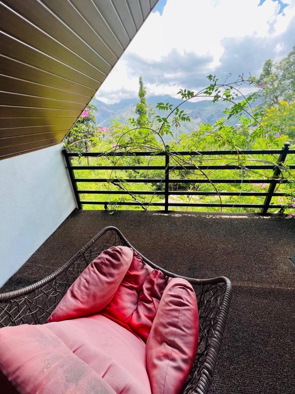 Dolape Lodge *