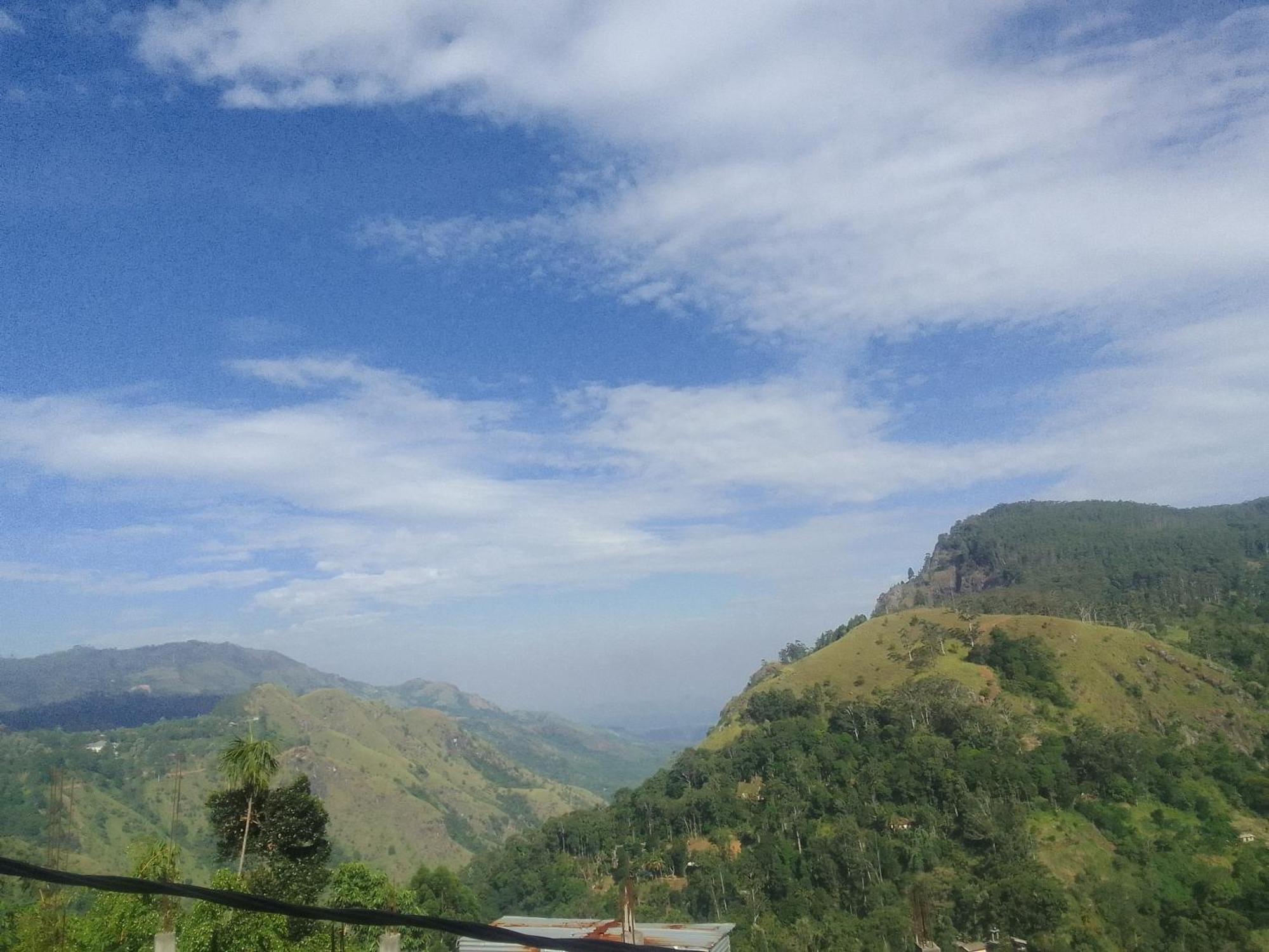 Homestay Elegant Hill *