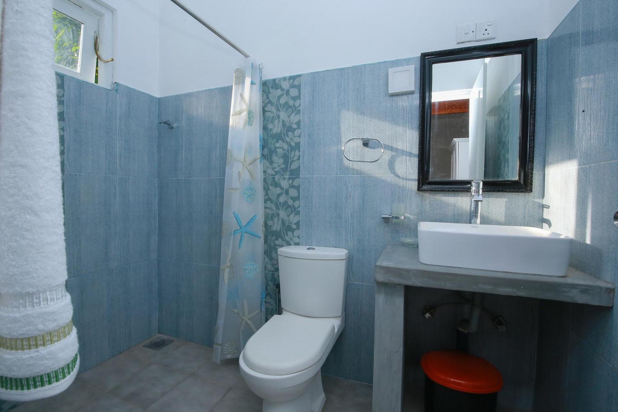 Ceylon House By Sunrise Guest house *