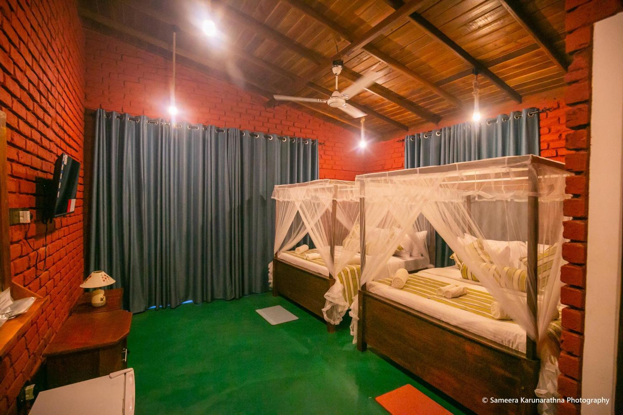Vista Hotel 2*