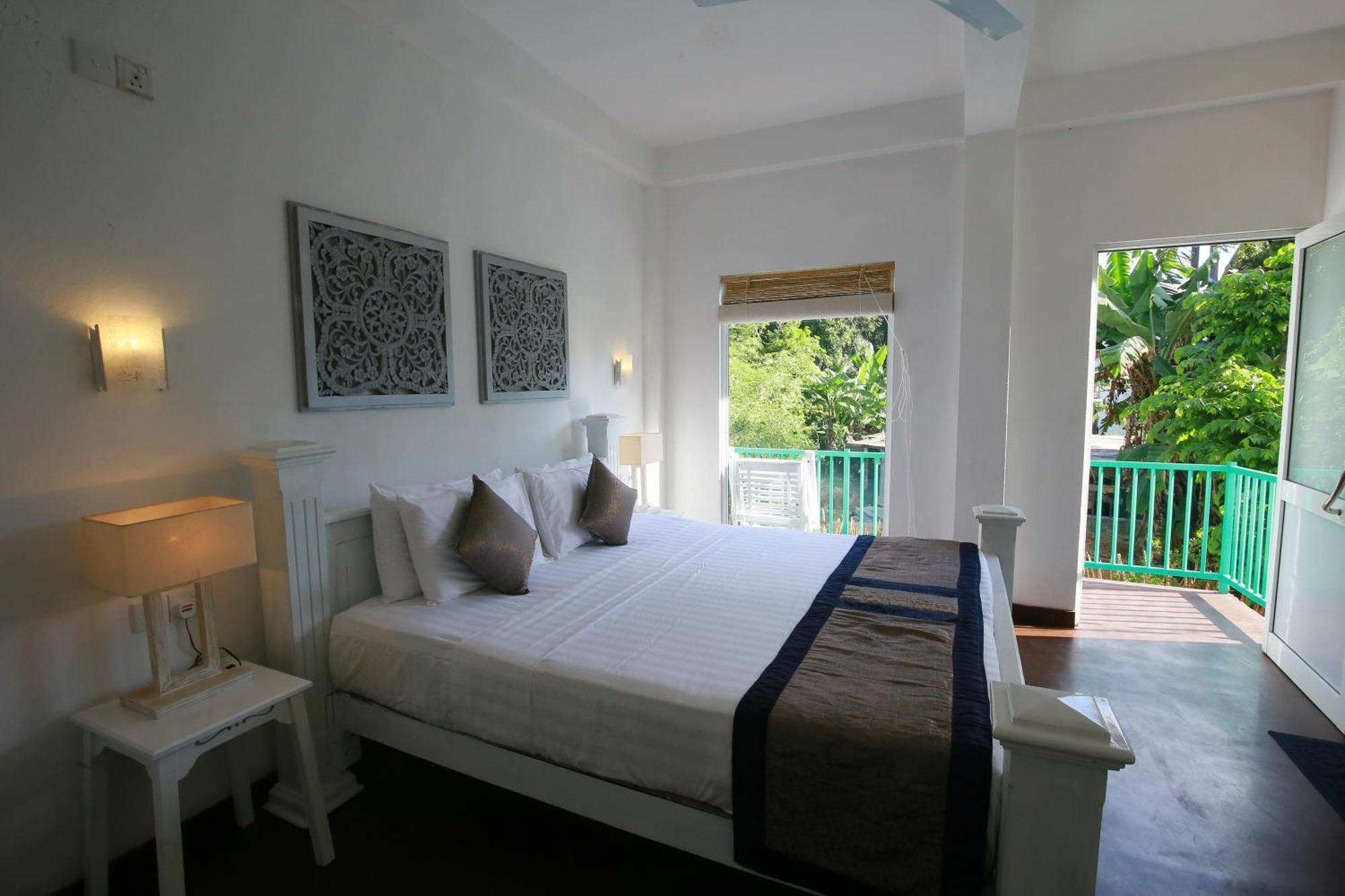 Ceylon House By Sunrise * Ella