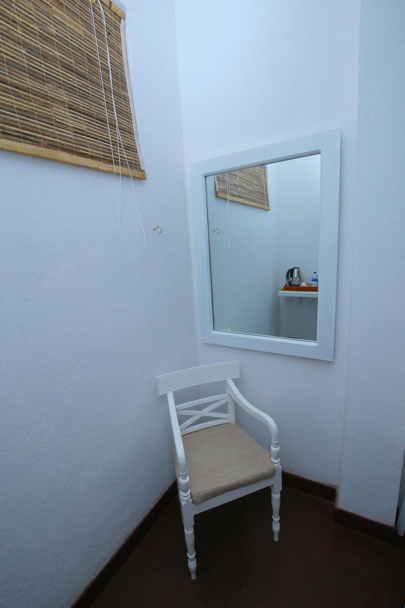 Ceylon House By Sunrise Guest house