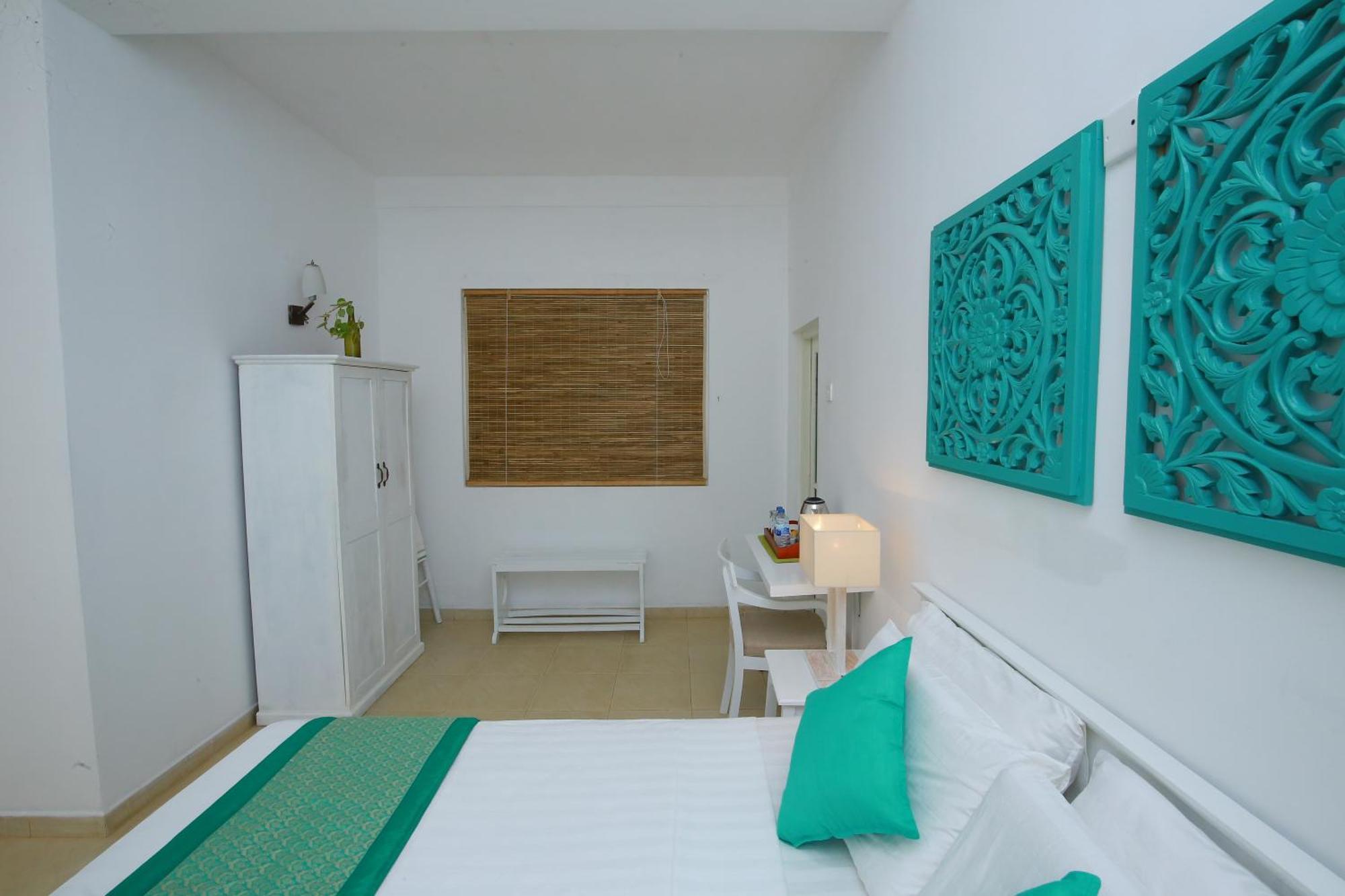 Ceylon House By Sunrise Guest house *
