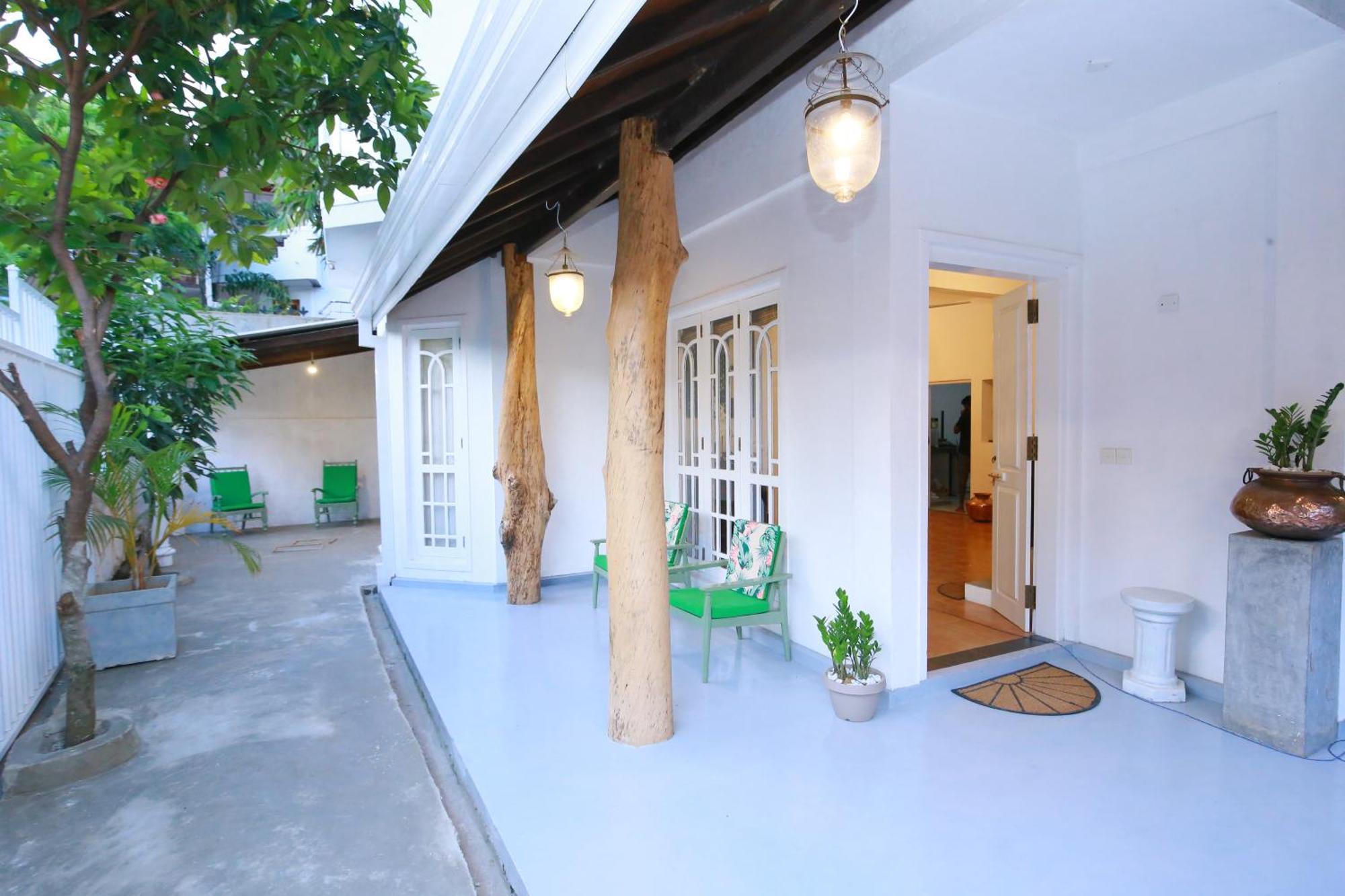 Ceylon House By Sunrise Guest house